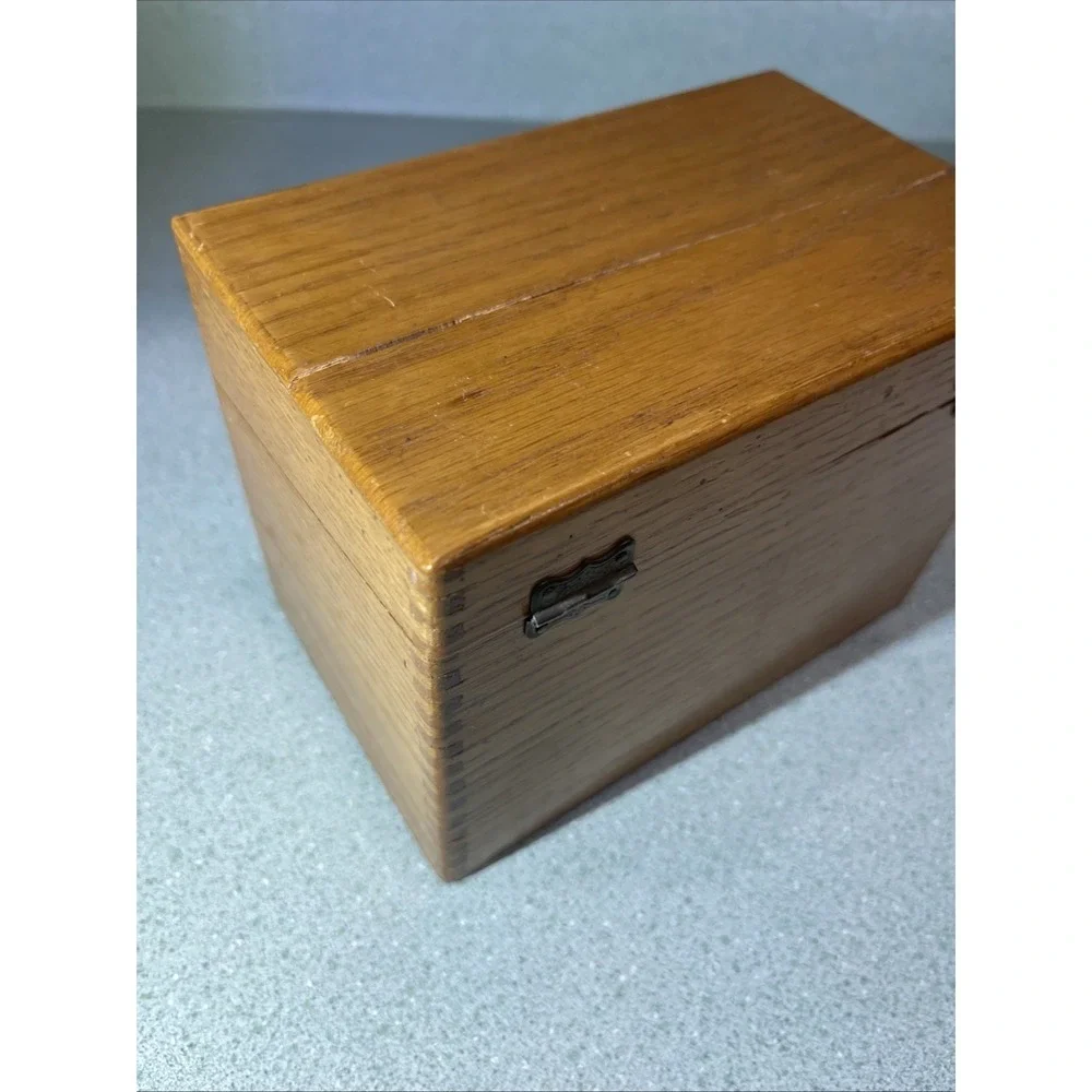 Vintage Wooden Recipe Box With Typed And Hand Written Recipe Cards Very Old